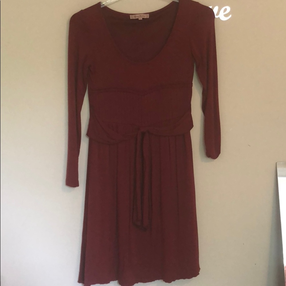 Burgundy dress Beautiful for Christmas 🎄 - Picture 1 of 2